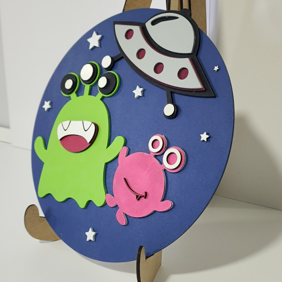 Uzay Temalı İsme Özel Bebek Kapı Süsü